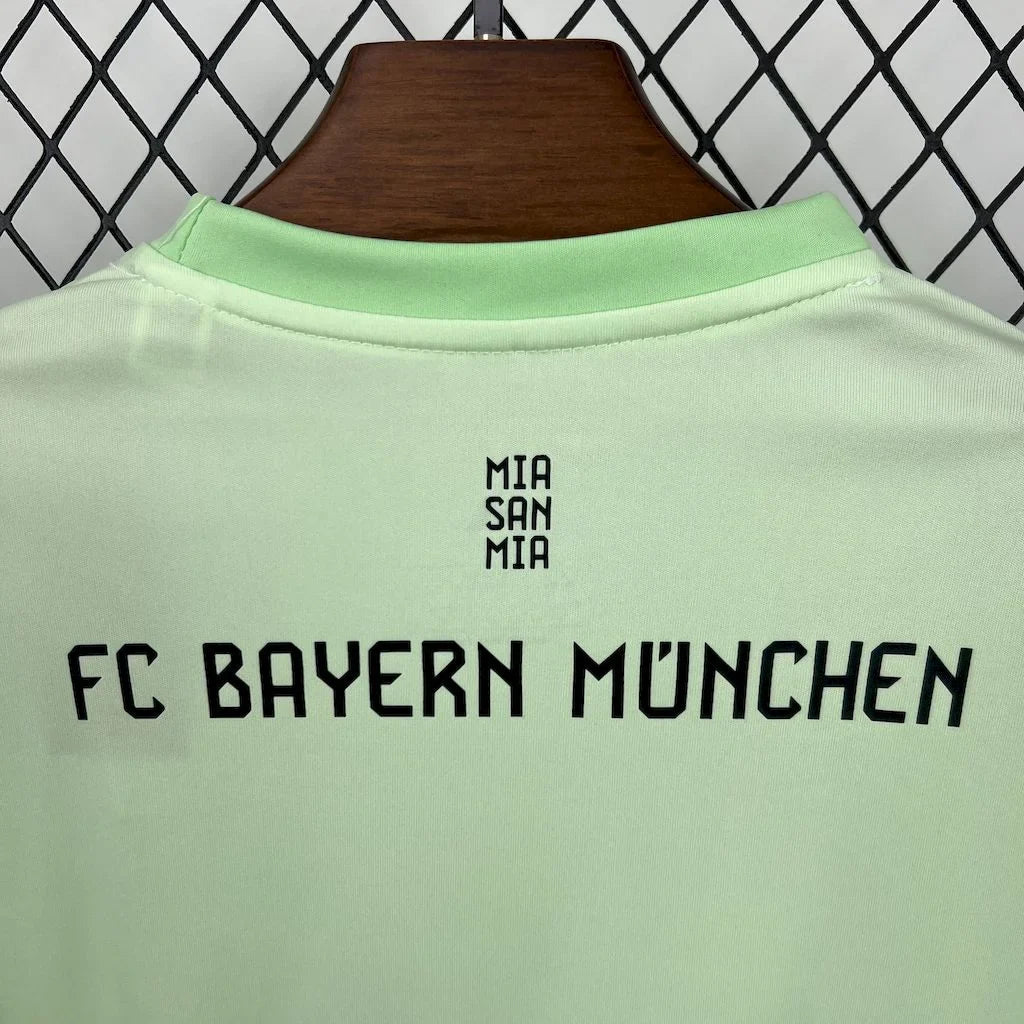 2025/2026 Bayern Munchen Goalkeeper Football Shirt Kids Size FTBL4ALL