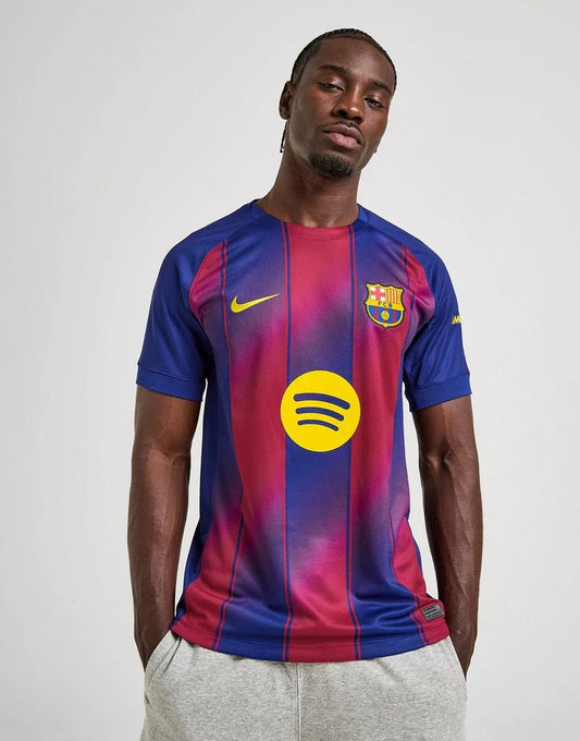 NIKE FC BARCELONA 2025/26 HOME SHIRT –