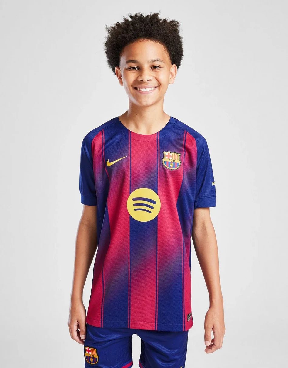 NIKE FC BARCELONA 2025/26 HOME SHIRT JUNIOR –