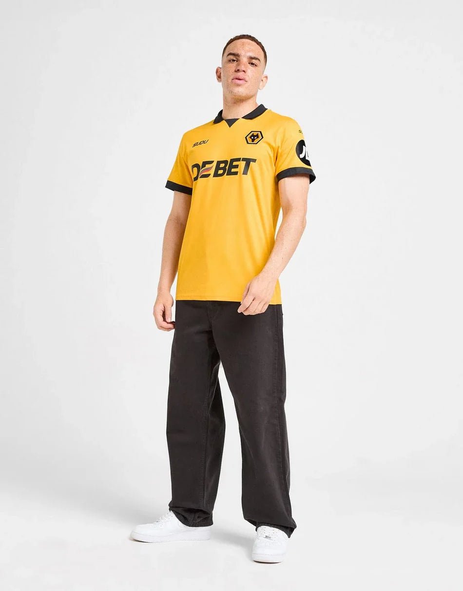 SUDU WOLVERHAMPTON WANDERERS FC 2025/26 HOME SHIRT –