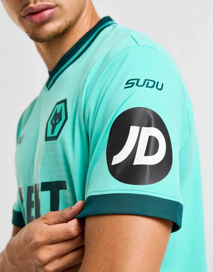 SUDU WOLVERHAMPTON WANDERERS FC 2025/26 AWAY SHIRT –